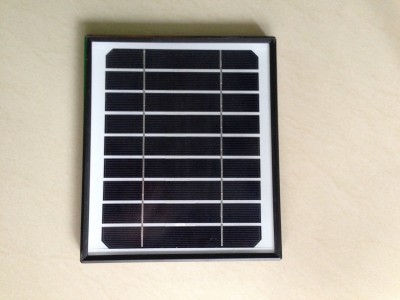 The mono-Si solar panel with frame